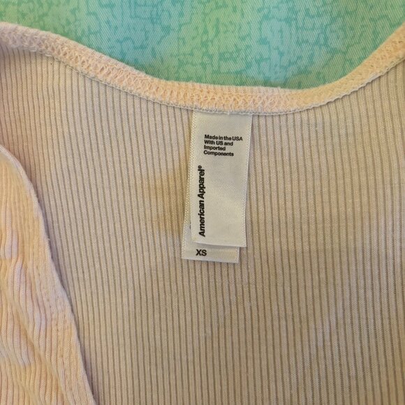 AMERICAN APPAREL Pink V-Neck Top - Picture 3 of 5